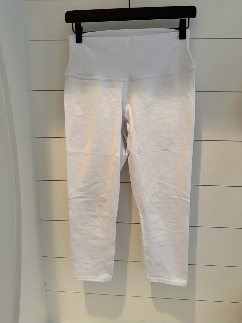ALO Yoga Capri White Leggings